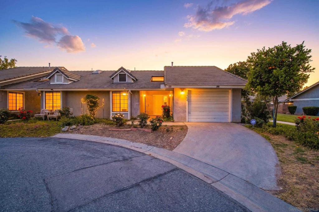 Photo of 1402 Hancock Cir, San Jacinto, CA 92583 (MLS # 260019619)