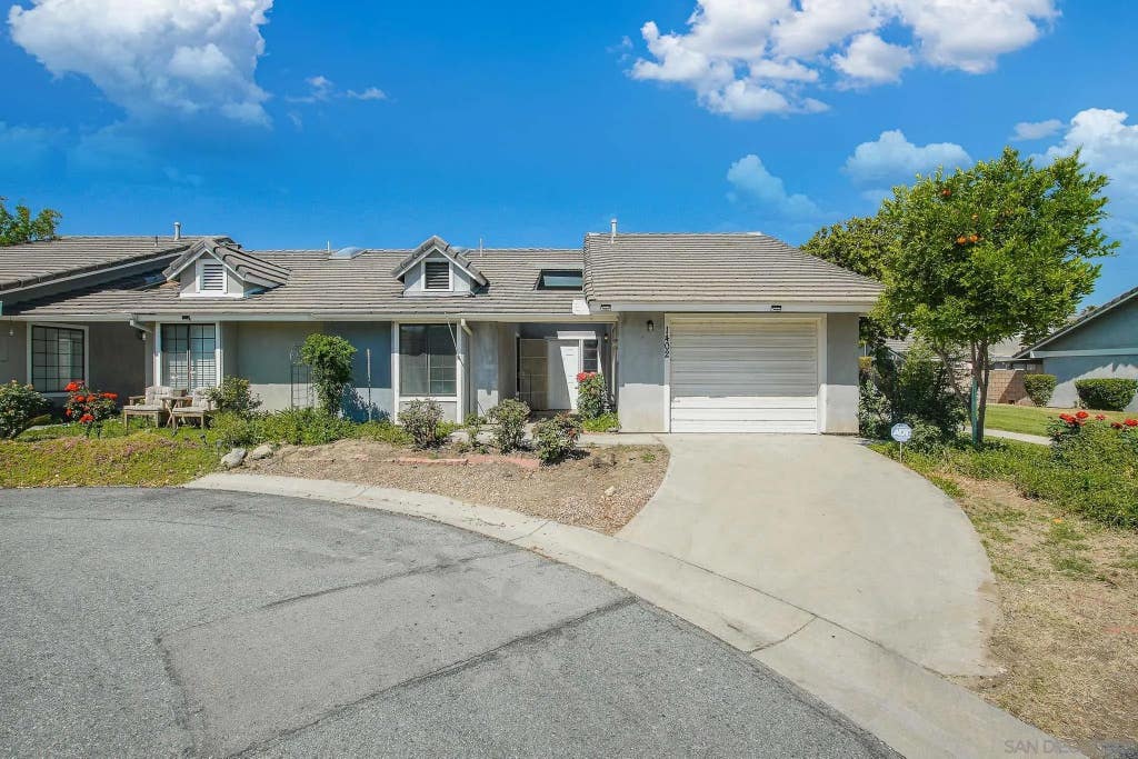 Photo of 1402 Hancock Cir, San Jacinto, CA 92583 (MLS # 260019619)