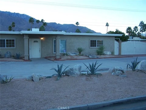 Photo of 445 N Farrell Dr, Palm Springs, CA 92262 (MLS # CV26018371)