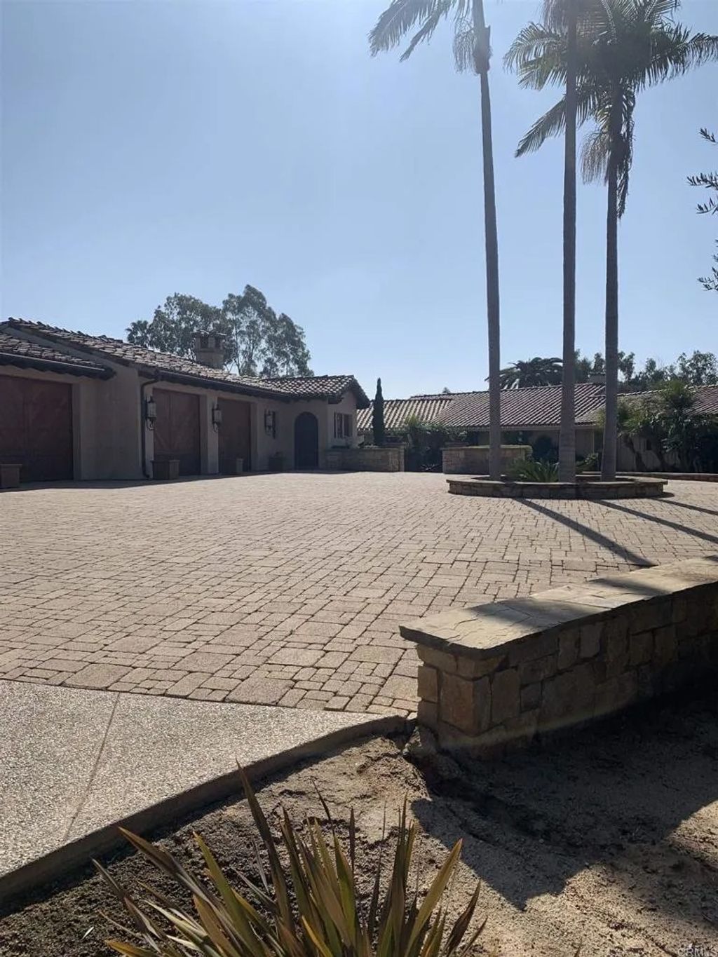 Photo of 6858 Las Colinas, Rancho Santa Fe, CA 92067 (MLS # NDP2600151)