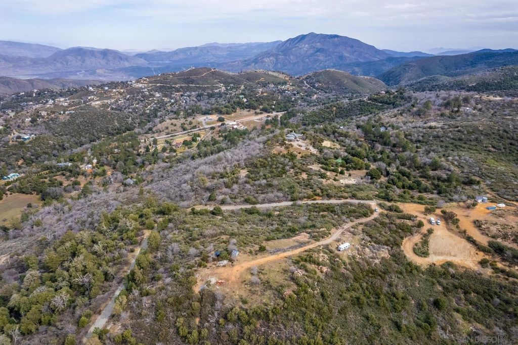 Photo of 0 Slumbering Oaks Trl, Julian, CA 92036 (MLS # 250029159)