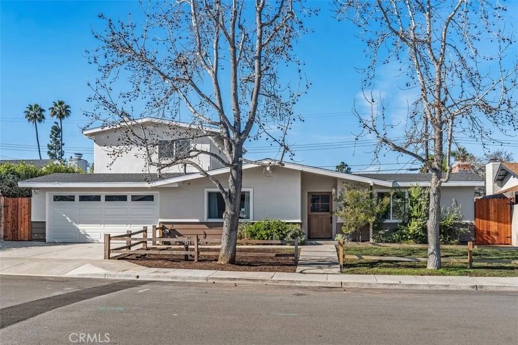 Photo of 2969 Bimini Pl, Costa Mesa, CA 92626 (MLS # NP26016326)