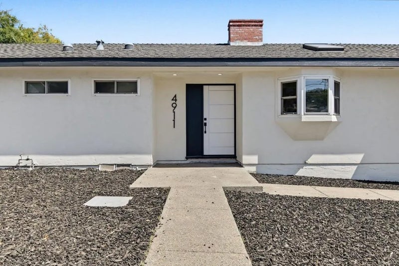 4911 Campanile Drive