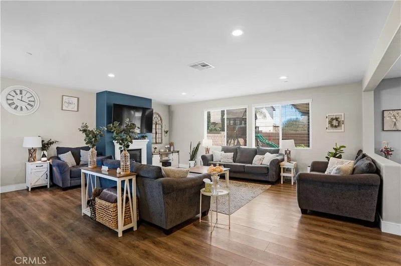 34900 Old Vine Court