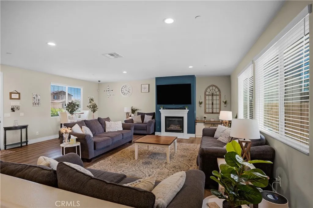 34900 Old Vine Court