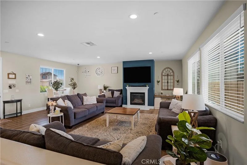 34900 Old Vine Court