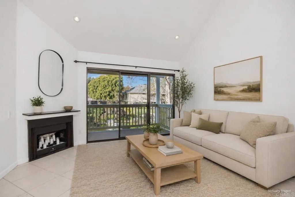 12253 Carmel Vista Road 285