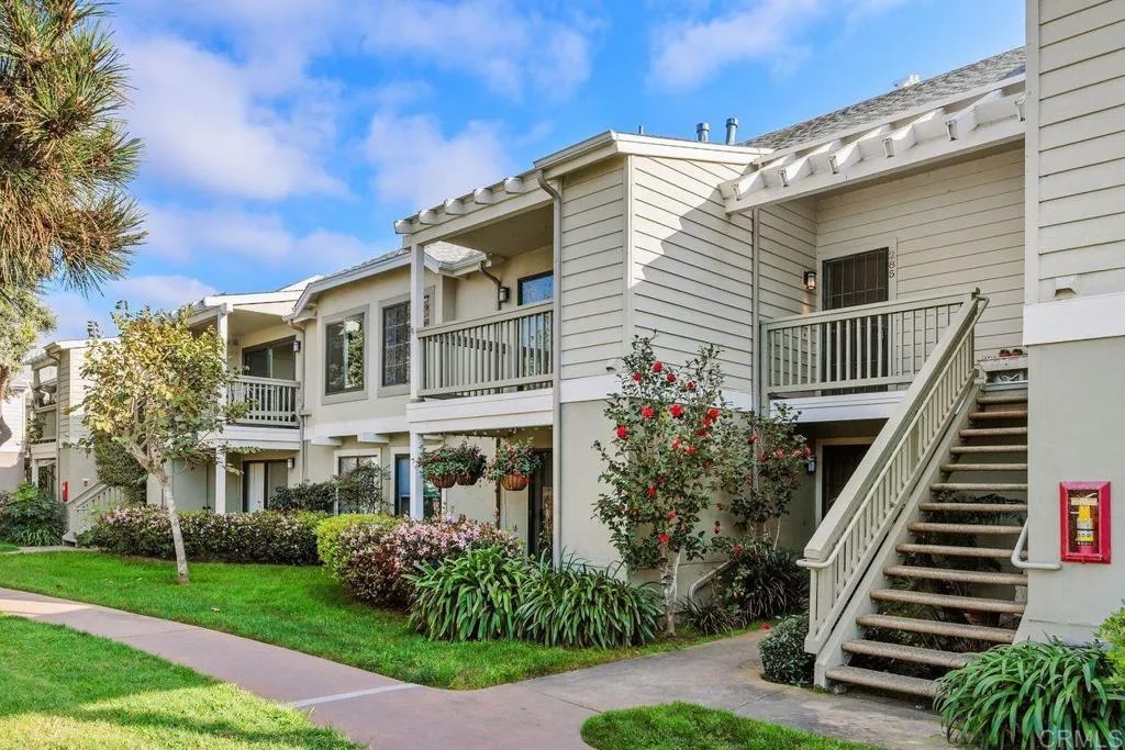 12253 Carmel Vista Road 285