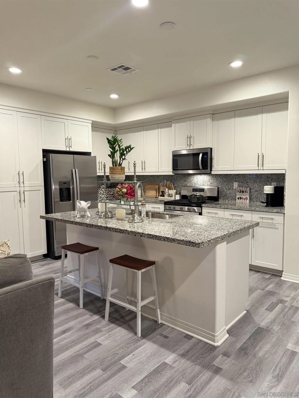 Photo of 503 Turnstone Lane, Imperial Beach, CA 91932 (MLS # 180022162)