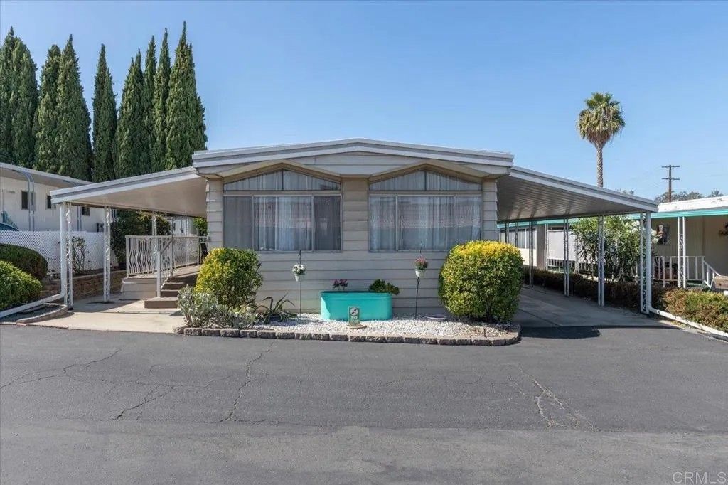 Photo of 718 Sycamore Ave #134, Vista, CA 92083 (MLS # NDP2509139)