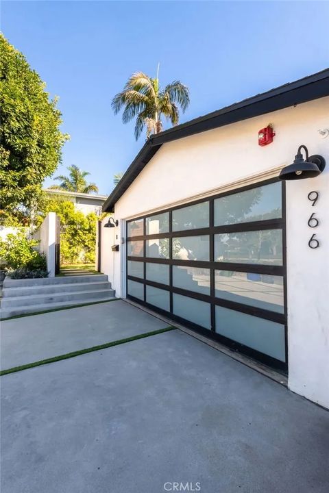 Tiny photo for 966 Rosecrans Avenue, Manhattan Beach, CA 90266 (MLS # SB25244391)