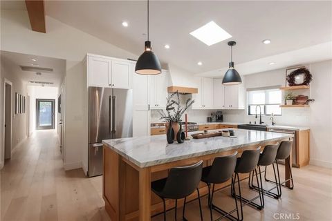 Tiny photo for 966 Rosecrans Avenue, Manhattan Beach, CA 90266 (MLS # SB25244391)