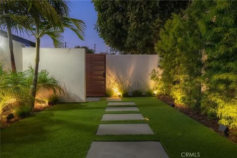 Tiny photo for 966 Rosecrans Avenue, Manhattan Beach, CA 90266 (MLS # SB25244391)