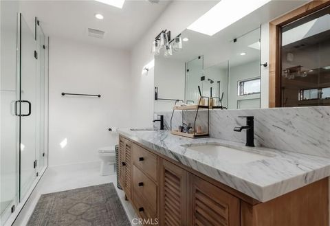 Tiny photo for 966 Rosecrans Avenue, Manhattan Beach, CA 90266 (MLS # SB25244391)