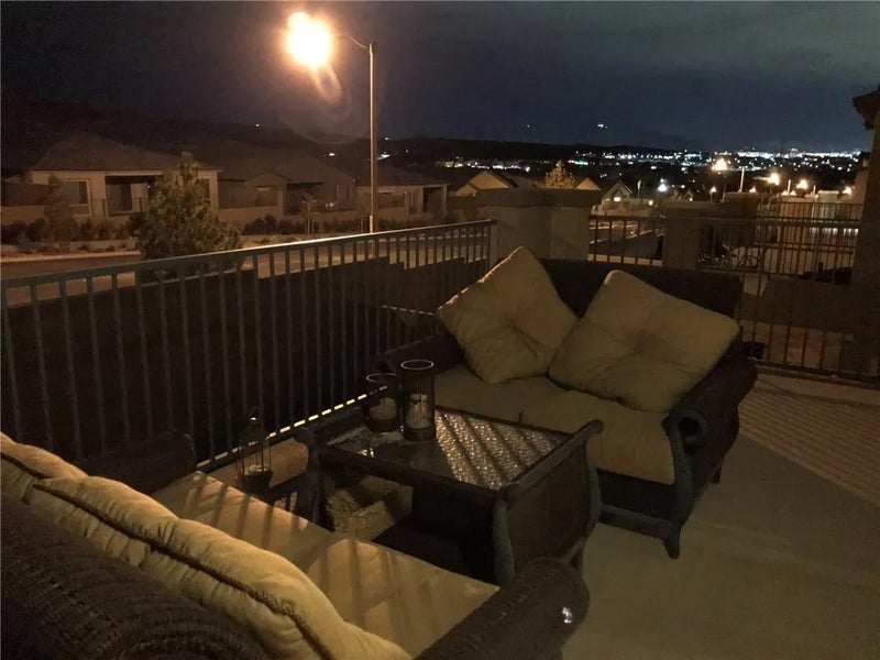 31 via corvina(Lake Las Vegas, Henderson)