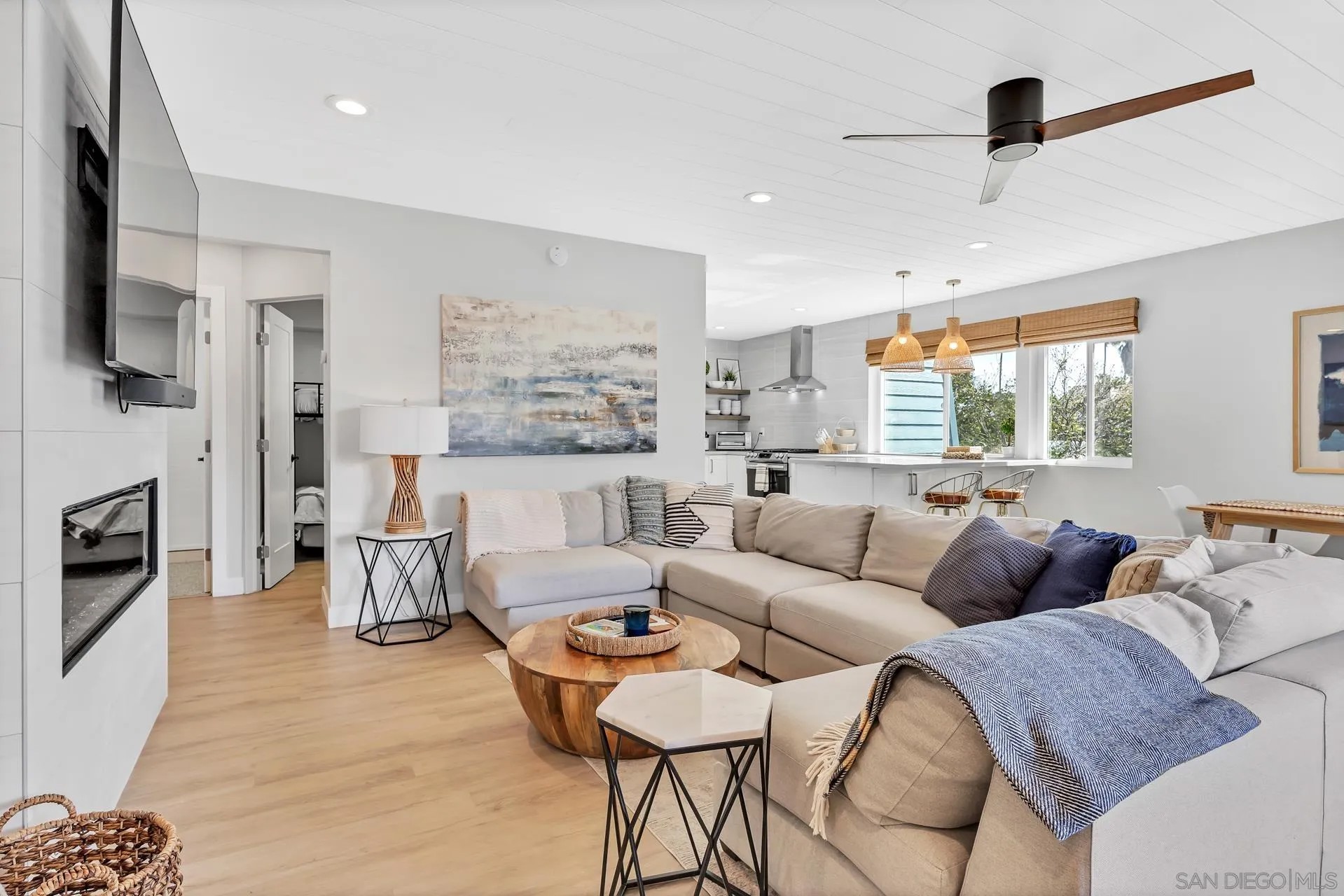 50 Montego Ct