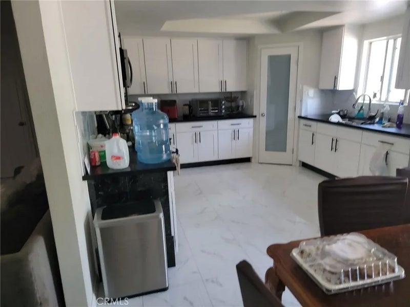 17986 Westlawn