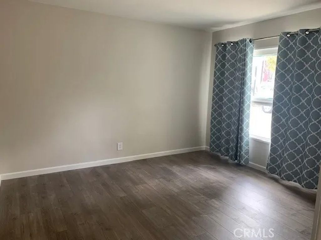 Photo of 1809 4th Street #5, Long Beach, CA 90802 (MLS # PW26048814)