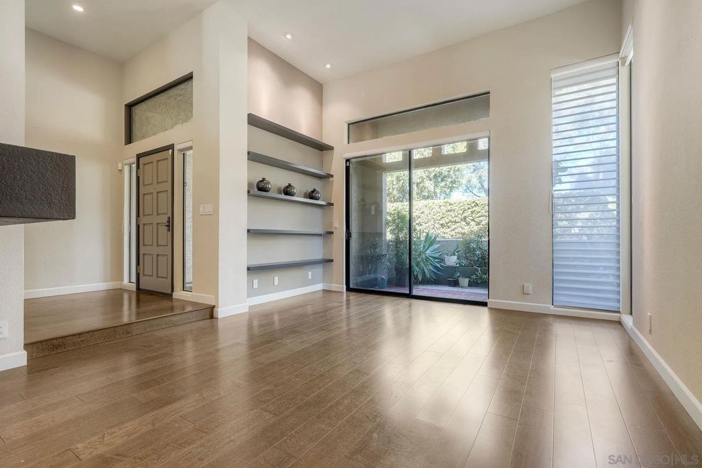 Photo of 4349 Nobel Dr #143, La Jolla, CA 92037 (MLS # 260023820)