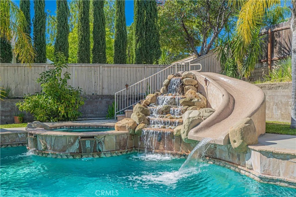 25317 Oak Ridge Drive