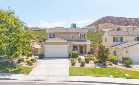 Photo of 35135 Sorrel Lane, Lake Elsinore, CA 92532 (MLS # OC25281420)