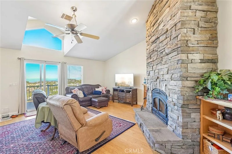 41577 Rolling Hills