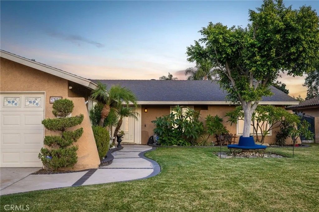 Photo of 1326 S Briargate, Glendora, CA 91740 (MLS # CV25270959)