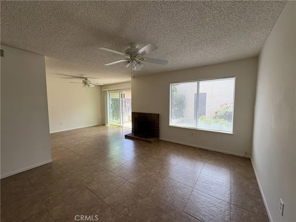 1251 Bonnie Glen