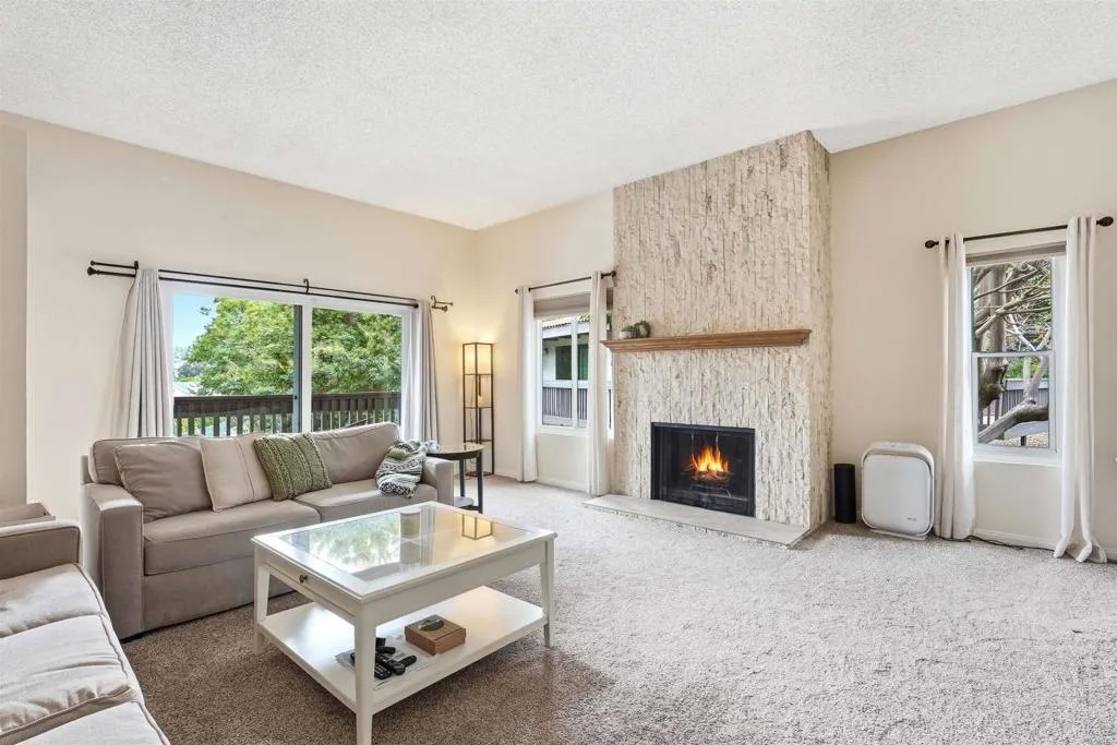 6615 Reservoir Court