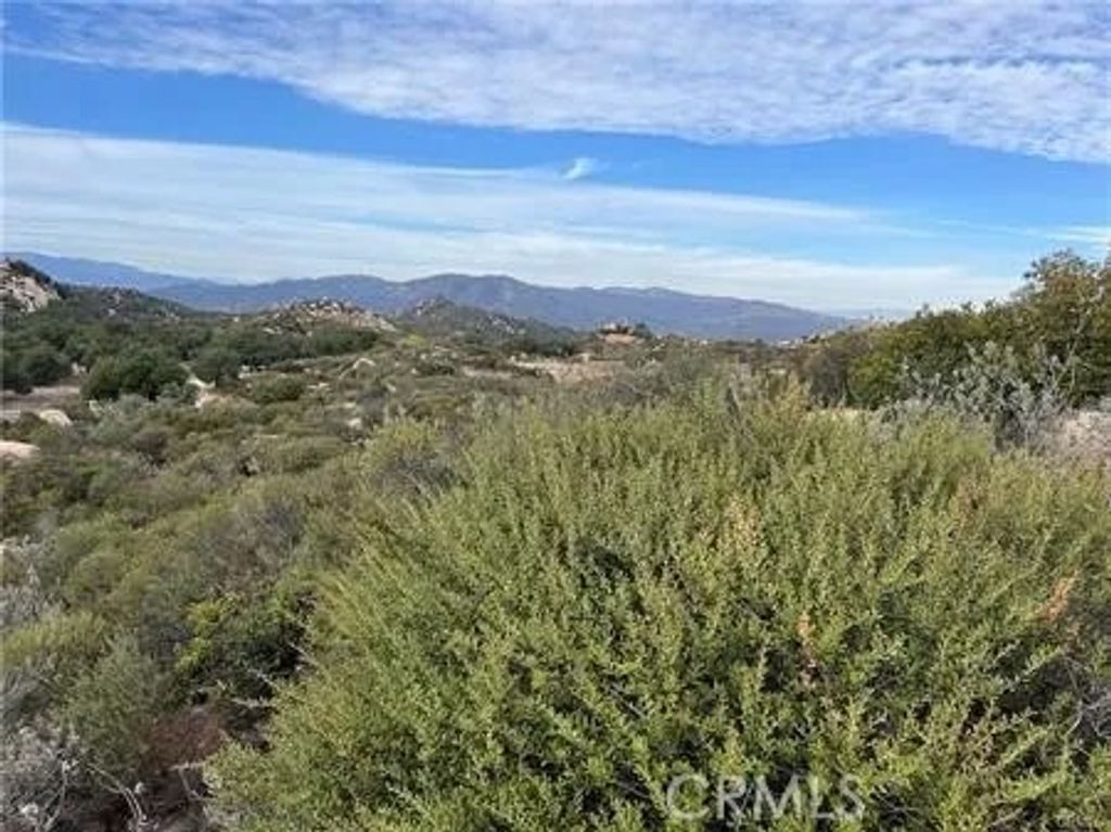 Photo of 0 Calle Paramo, Murrieta, CA 92562 (MLS # SW26118231)