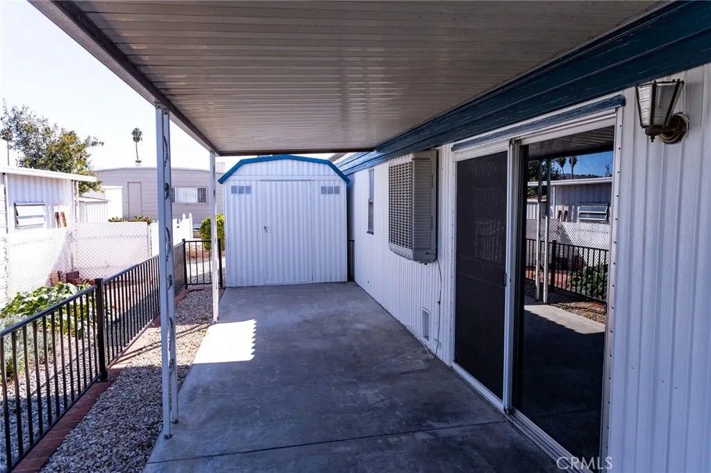Photo of 1585 W Johnston Ave, Hemet, CA 92543 (MLS # SW25251687)