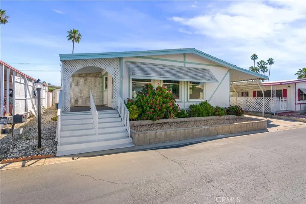 Photo of 601 N Kirby St #118, Hemet, CA 92544 (MLS # SW26062724)