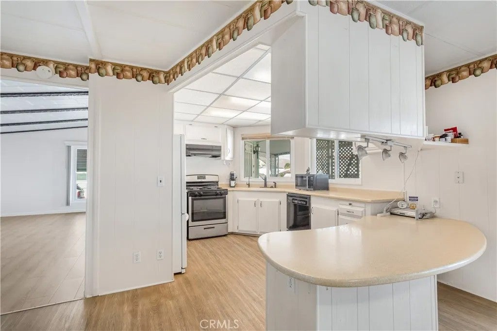Photo of 601 N Kirby St #118, Hemet, CA 92544 (MLS # SW26062724)