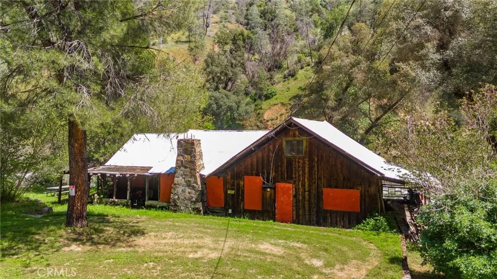 10049 Incline Road