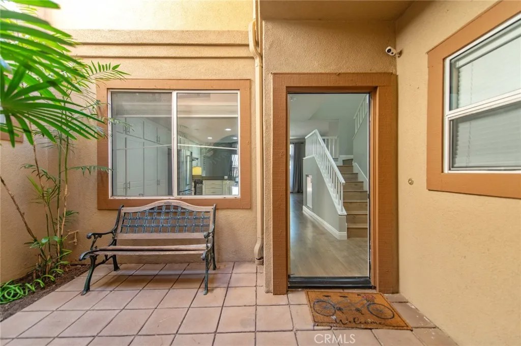 2645 Dunstan