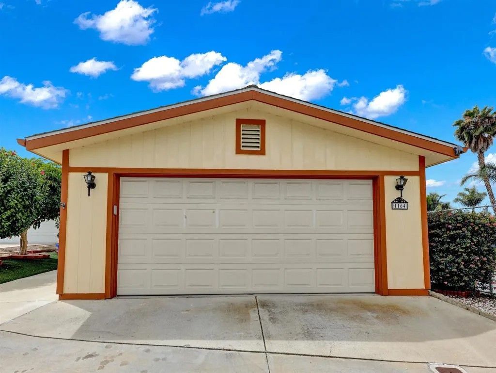 Photo of 1164 Via Santa Paulo, Vista, CA 92081 (MLS # NDP2603140)