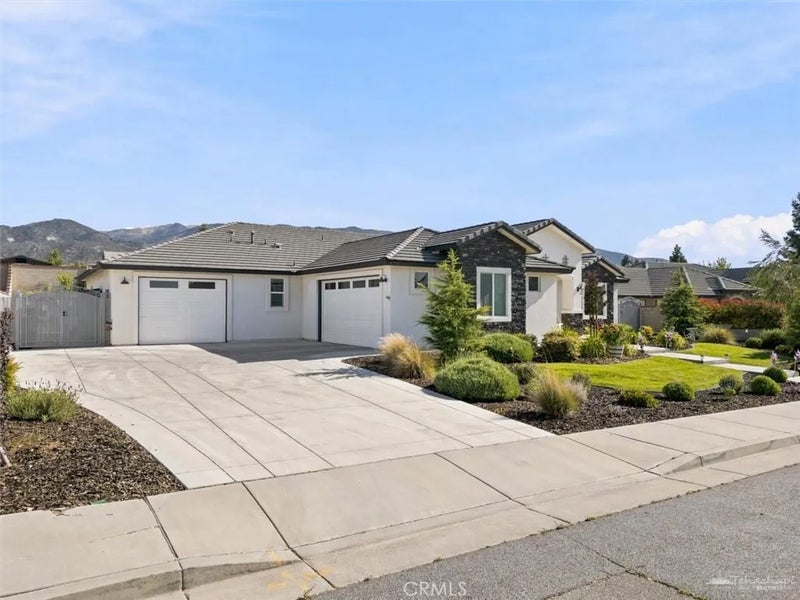 410 Rosehaven