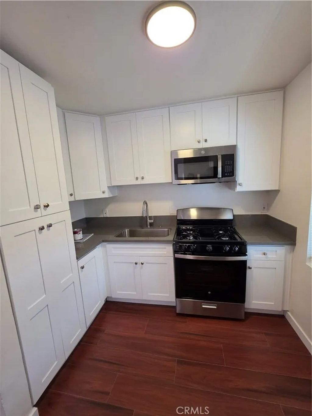 Photo of 5863 Whitnall Hwy #4, North Hollywood, CA 91601 (MLS # SR26045230)