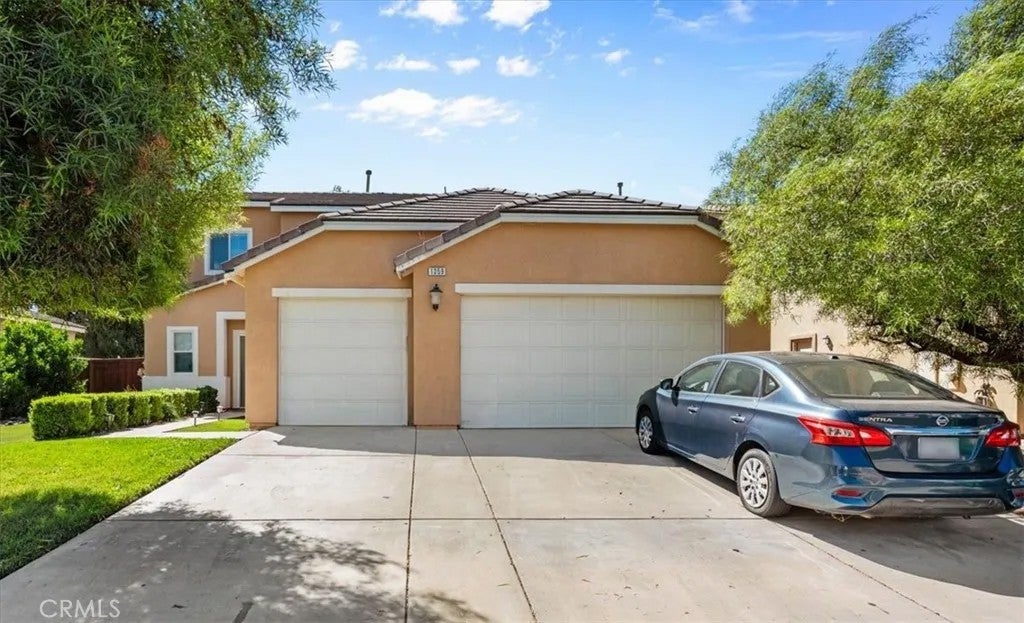 1359 Laurestine Way