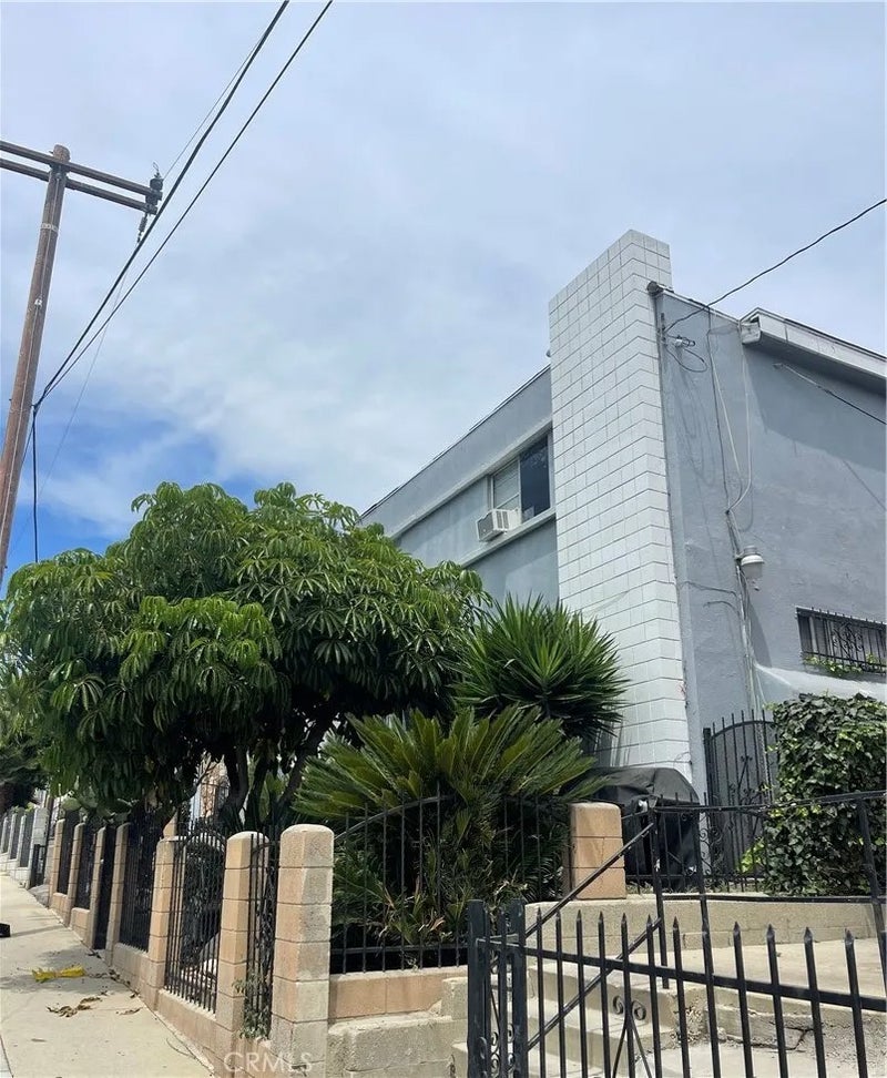304 N Market