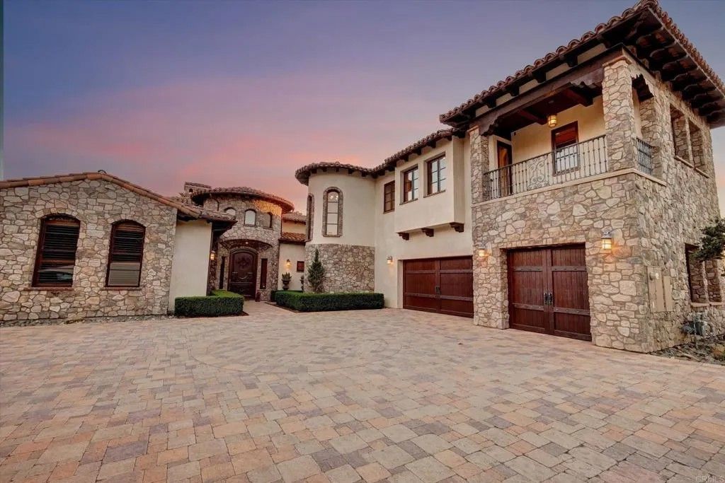 Photo of 18179 El Brazo, Rancho Santa Fe, CA 92067 (MLS # PTP2509027)