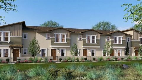 Photo of 6393 Sierra Vista Lane #4, Fontana, CA 92336 (MLS # SW25246540) Photo of 6393 Sierra Vista Lane #4, Fontana, CA 92336 (MLS # SW25246540)