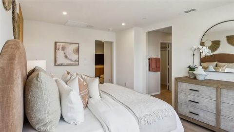 Tiny photo for 6393 Sierra Vista Lane #4, Fontana, CA 92336 (MLS # SW25246540)
