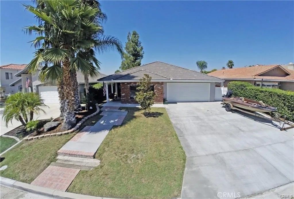 Photo of 30221 Channel Way, Canyon Lake, CA 92587 (MLS # SW25281220)