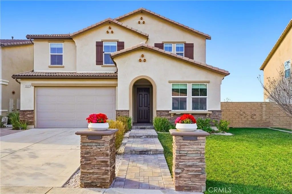 Photo of 19532 Martellus Dr, Saugus, CA 91350 (MLS # PW26013265)