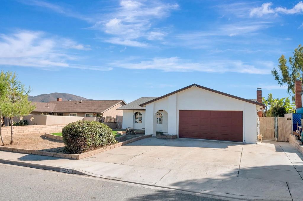 Photo of 9421 Avenida Acero, Spring Valley, CA 91977 (MLS # 250042979)