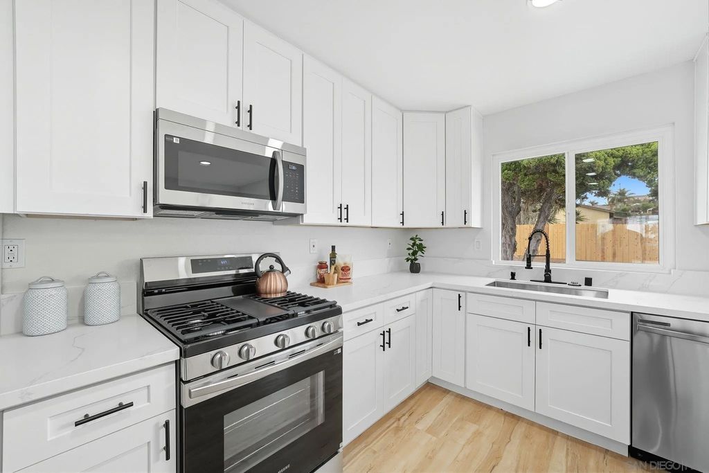 Photo of 1325 First Ave, Chula Vista, CA 91911 (MLS # 250044377)