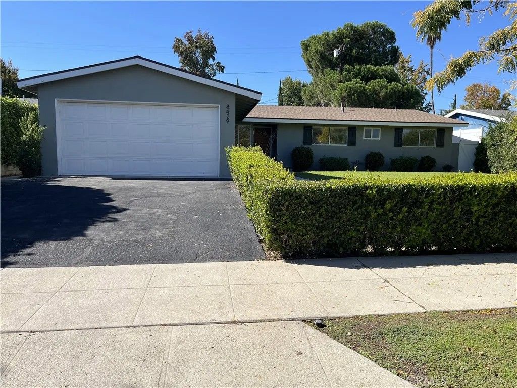 Photo of 8429 Sunnybrae Ave, Winnetka, CA 91306 (MLS # SR25247200)