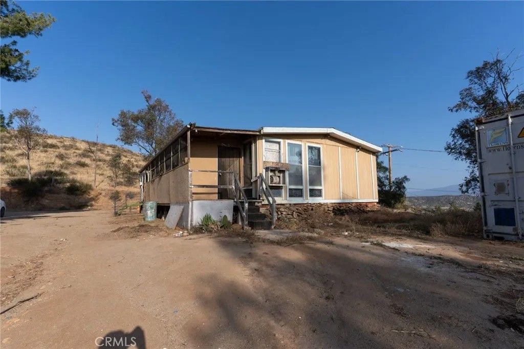 Photo of 42600 San Ignacio Rd, Hemet, CA 92544 (MLS # SW26097315)
