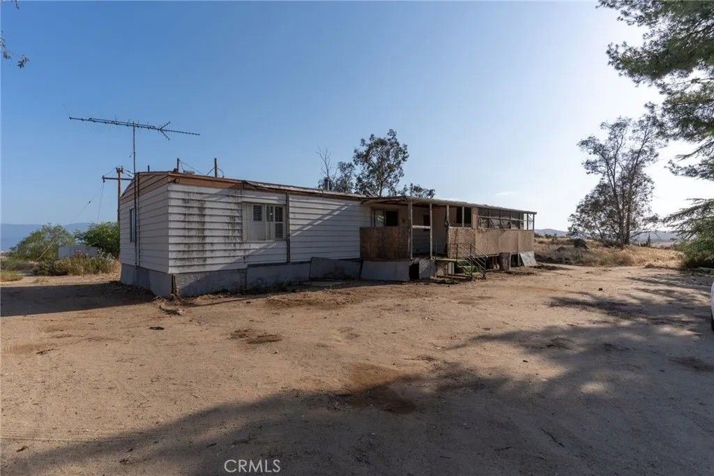 Photo of 42600 San Ignacio Rd, Hemet, CA 92544 (MLS # SW26097315)